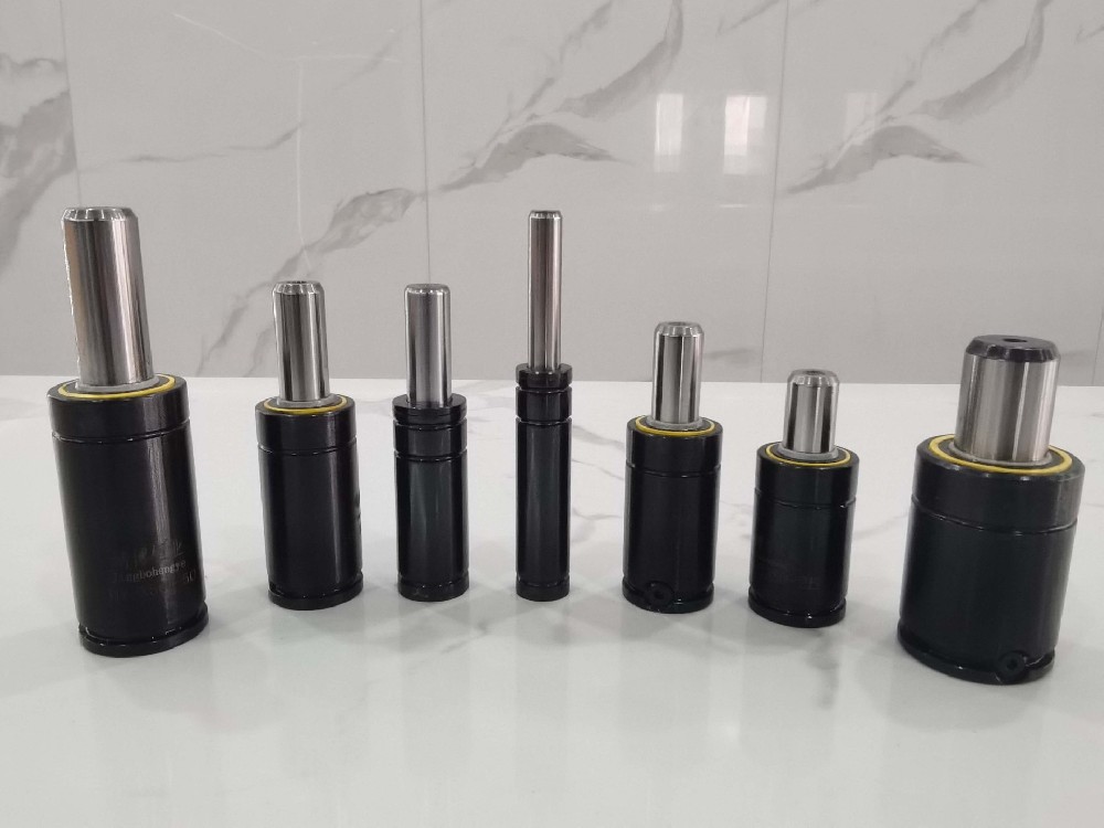 Gas spring